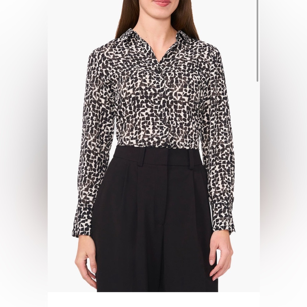 Halogen Black and White Abstract Blouse